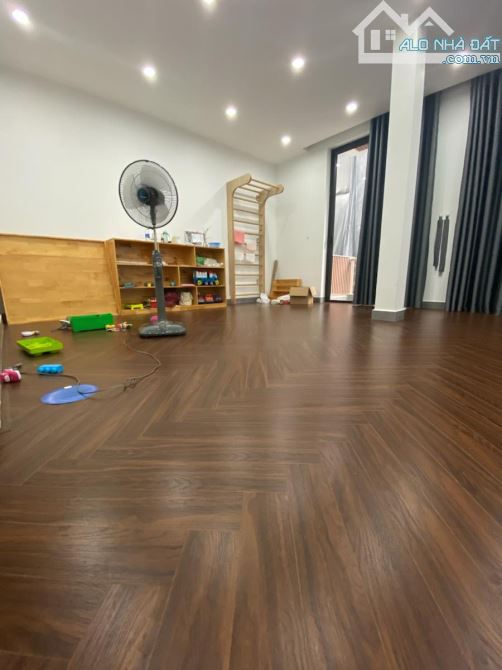 Nhà phân lô ô tô, 50m2, 4 phòng ngủ, phố Hoàng Văn Thái, Thanh Xuân. 16,75 tỷ, còn TL. - 5