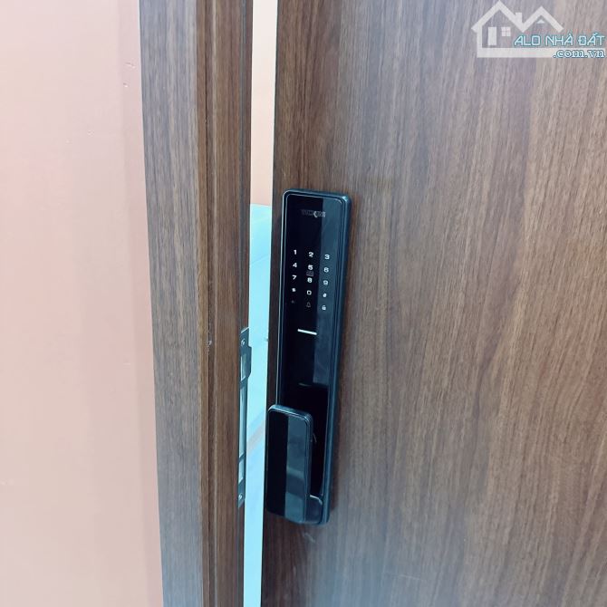 CHDV cực kỳ đẹp, hệ thống camera giám sát cực kỳ xịn xò, hệ thống cửa vân tay - 5