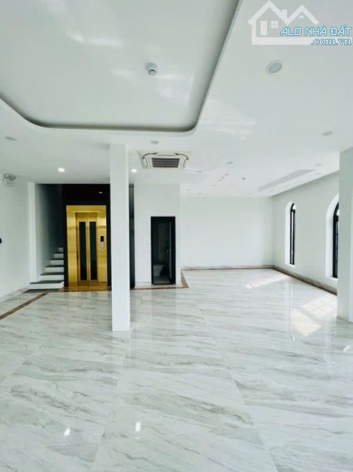 Mặt phố Lê Trọng Tấn, lô góc, 7 tầng thang máy, vỉa hè rộng, chỉ 29,8 tỷ - 5