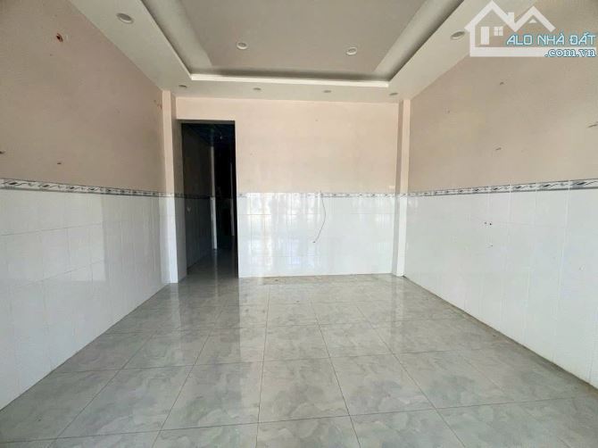 Siêu Phẩm Hàng Ngộp Giá tốt 700triệu Tân Thới Nhì Hóc Môn Sổ Hồng Riêng 90m2 bao phí - 5