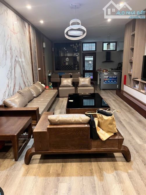 🏡 BIỆT THỰ NHÀ VƯỜN VIỆT HƯNG – 120M² – 4 TẦNG – MẶT TIỀN 6M – 41 TỶ - 5