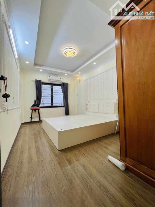 ĐỐNG ĐA – NGÕ CHỢ KHÂM THIÊN 30m 4 tầng ngõ 3 gác Chỉ 6,5tỷ - 6
