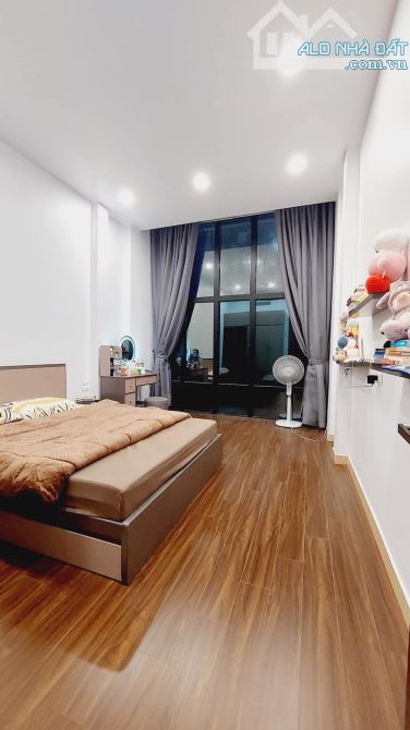 PHÂN LÔ NGUYỄN CHÍ THANH ĐỐNG ĐA 39m X5 TẦNG - MT 3.6m - GIÁ: 12.5 TỶ - 6