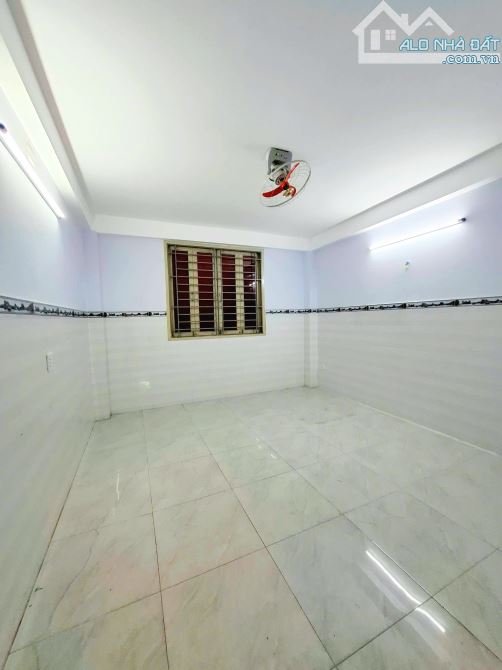 Bán Rẻ CHDV sát mặt tiền Khu Lý Thường Kiệt P8 Tân Bình Giáp Q.10, 57m2,5 Tầng,chỉ Hơn 7 - 6
