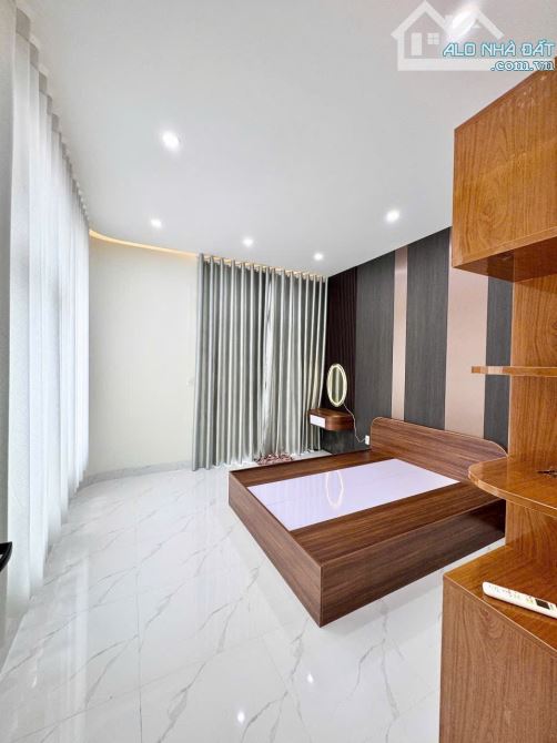 BÁN NHÀ 1 TRỆT 1 LẦU ( HOÀN CÔNG ) KDC P. BỬU HÒA, cách Đường Nguyễn Tri Phương 100M - 6
