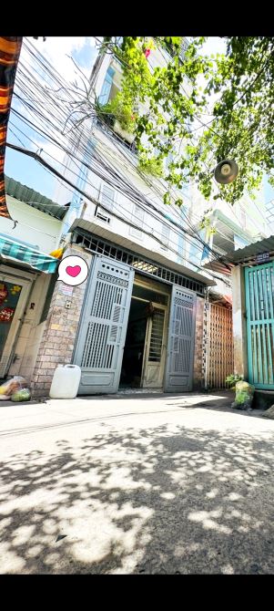 Bán nhà đường Nguyễn tất Thành quận 4 - 6