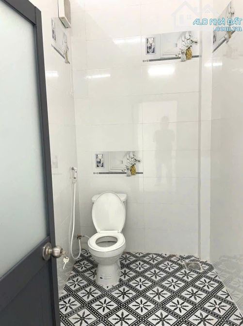 Nhà vừa mới sửa sang xong sang lại với giá 800 triệu, hẻm 1 sẹc Thới Tam Thôn 17, Hóc Môn - 6