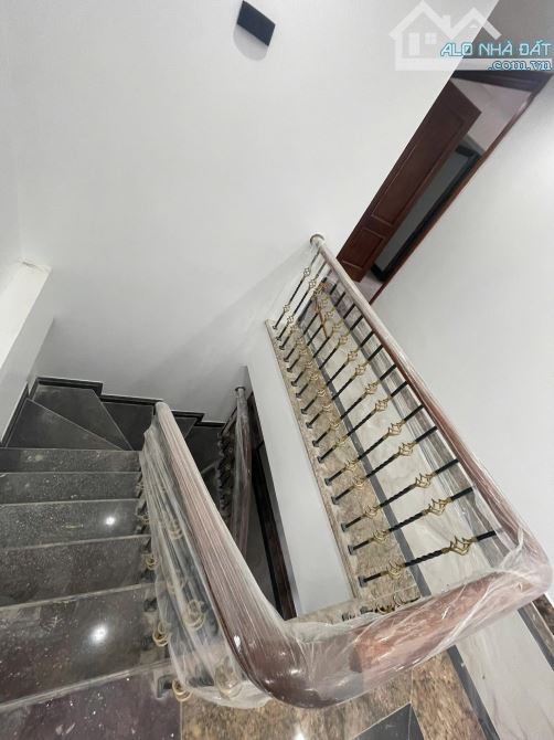 Mặt phố Lò Đúc 80m2, 7 tầng thang máy, mt 5.4m vỉa hè rộng, kinh doanh đỉnh. Giá 66 tỷ TL - 6