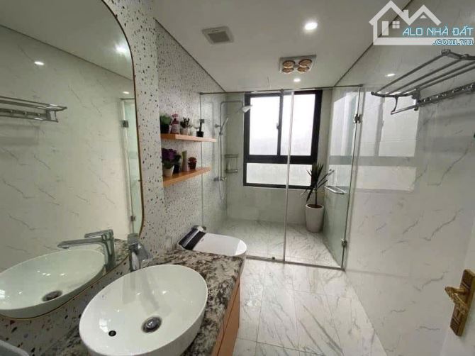 Bán Nhà phố Mai Dịch, Lô Góc, 65m2, MT 5m, 5 Tầng, ô tô tránh kinh doanh , 20 tỷ - 6