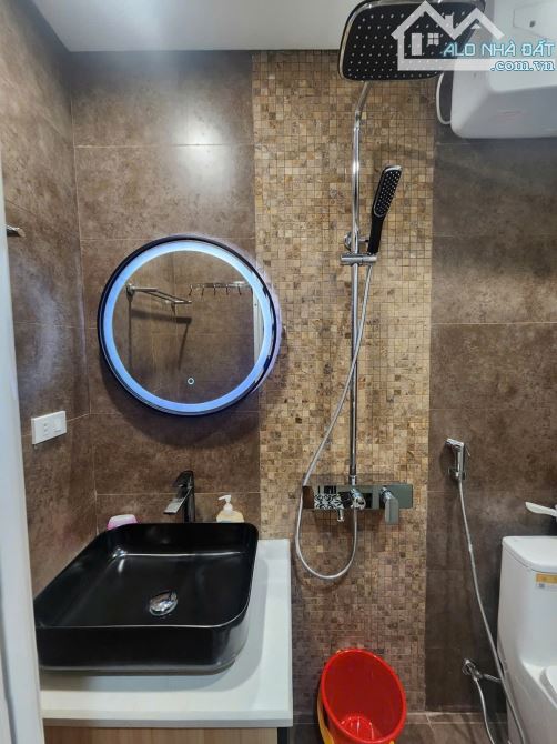 CẦN BÁN NHÀ SIÊU ĐẸP NGÕ RỘNG THÔNG THOÁNG OTO ĐỖ KD TÂN MAI ,HOÀNG MAI 35M5T 10 TỶ - 6