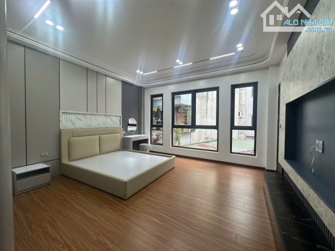 NHÀ ĐẸP GIA THUỴ 45M2 - NGUYỄN VĂN CỪ - 6TẦNG THANG MÁY - MẶT TIỀN RỘNG - FULL NỘI THẤT - 6