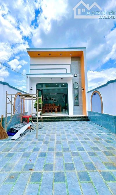 Bán nhà mặt tiền đường nhựa Ấp Lộc Hậu, xã Mỹ Lộc, Cần Giuộc: Dt 161m2; 5x33m - 6