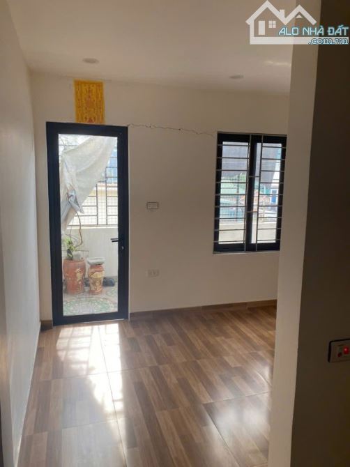 Cho thuê nhà nguyên căn phố Khương Đình Thanh Xuân 30m2 - 7
