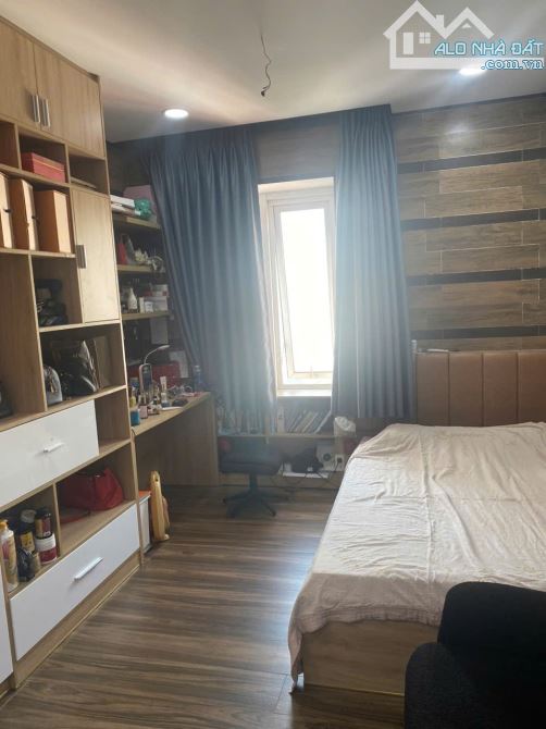 Cần bán căn hộ Penthouse Central Garden, 4PN, đầy đủ nội thất, view quận 1, hướng đón lộc - 7