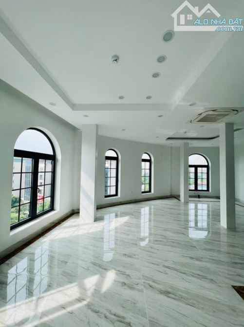 Mặt phố Lê Trọng Tấn, lô góc, 7 tầng thang máy, vỉa hè rộng, chỉ 29,8 tỷ - 7