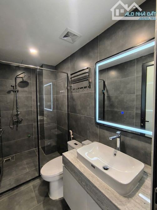 💎 NHÀ ĐẸP  MỚI  TINH – 7 TẦNG THANG MÁY – 10M RA NGÕ Ô TÔ TRÁNH –  Ở NGAY – GIÁ NHỈN 8 TỶ - 8