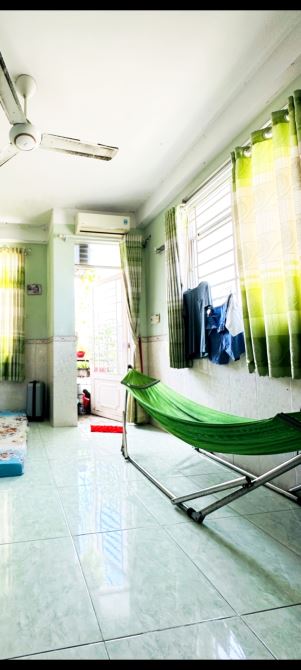 Bán nhà đường Nguyễn tất Thành quận 4 - 8