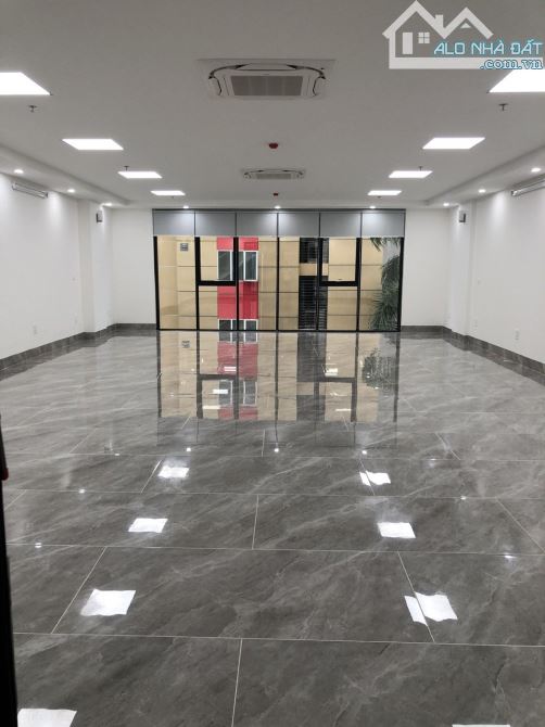 Cho thuê nhà tại Phạm Tuấn Tài .DT : 60 M * 7 Tầng .MT : 5 M. Thông sàn , Thang Máy - 8