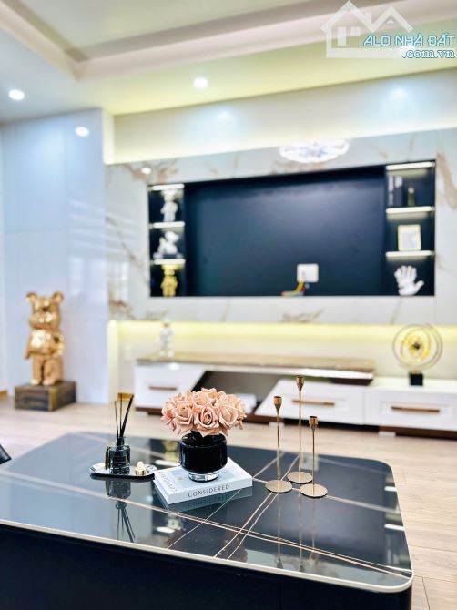 P Tuấn. 𝐒𝐢𝐞̂𝐮 𝐏𝐡𝐚̂̉𝐦 5 tầng Mặt Đường Đinh Nhu thông Nguyễn Công Hoà – Lán Bè - 8