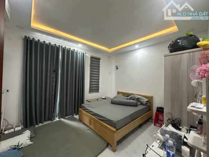 PHAN HUY ÍCH GÒ VẤP ,DT 4,2×16 , 3 TẦNG ,HẺM XE TẢI ,GẦN EMART ,NHỈNH 7 TỶ - 8