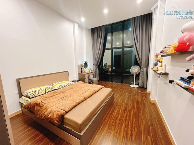 PHÂN LÔ NGUYỄN CHÍ THANH ĐỐNG ĐA 39m X5 TẦNG - MT 3.6m - GIÁ: 12.5 TỶ - 9