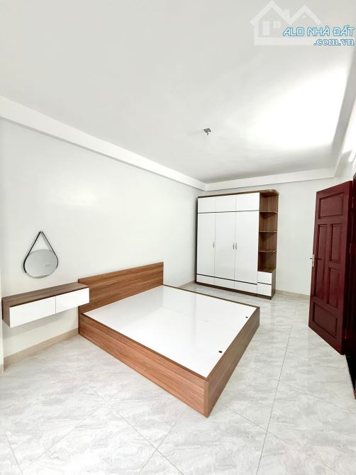 BÁN GẤP NHÀ ĐẸP VĨNH TUY MT RỘNG NGÕ THOÁNG 32M5T 6,95 TỶ. - 9
