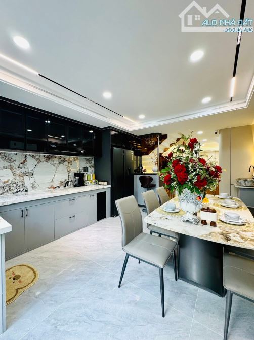 Nhà đẹp giá ngộp đường Số 8,Tân Quy,Quận 7-Giá:5tỷ540/71,3m2(4,6x15,5m)-2 lầu,3PN-Sổ hồng - 9
