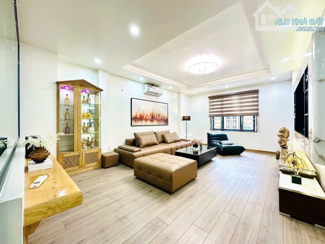 P Tuấn. 𝐒𝐢𝐞̂𝐮 𝐏𝐡𝐚̂̉𝐦 5 tầng Mặt Đường Đinh Nhu thông Nguyễn Công Hoà – Lán Bè - 9