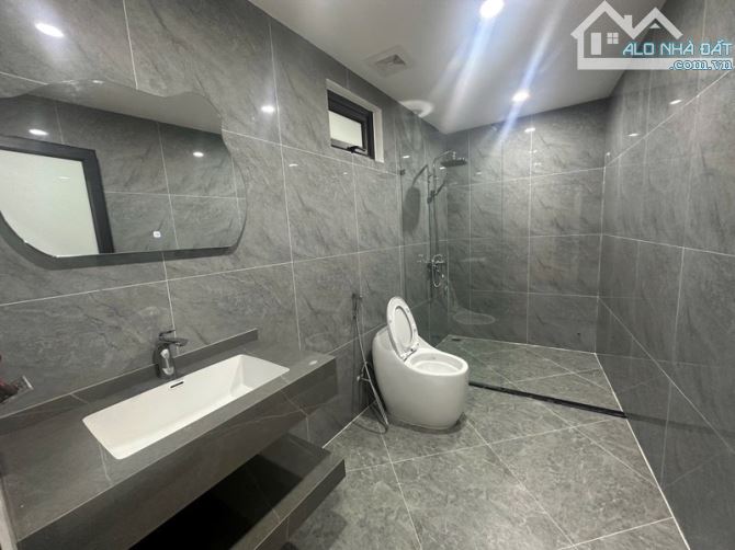 NHÀ ĐẸP GIA THUỴ 45M2 - NGUYỄN VĂN CỪ - 6TẦNG THANG MÁY - MẶT TIỀN RỘNG - FULL NỘI THẤT - 9