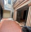 Bán nhà Kim Đồng , ngõ ba ngác , sau nhà ra mặt phố ô tô tránh , dt 57m x 3T x 9,3 Tỷ