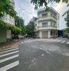 BÁN GẤP! NHÀ 1 TRỆT 2 LẦU, FULL NỘI THẤT, CÓ SÂN ĐẬU XE HƠI, SÂN THƯỢNG, THUẬN AN, BD
