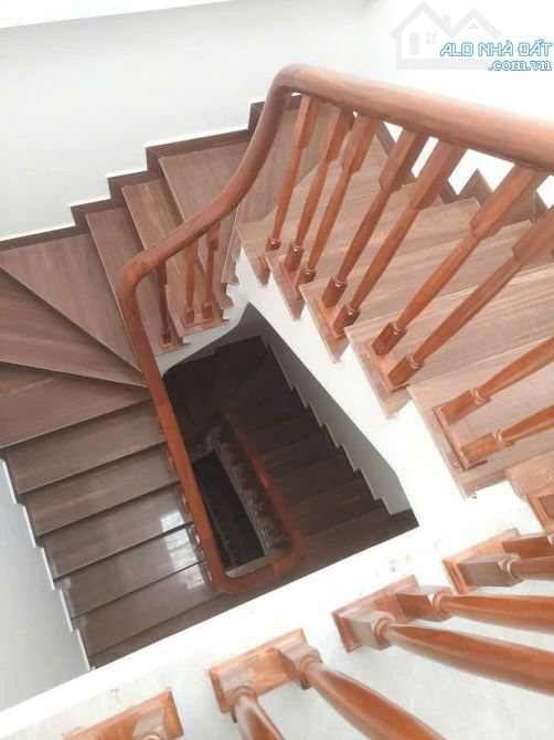 CẦN BÁN LIỀN KỀ 80M GIÁ 19 TỶ , NGUYỄN VĂN LỘC  HÀ ĐÔNG Ô TÔ TRÁNH , KINH DOANH .