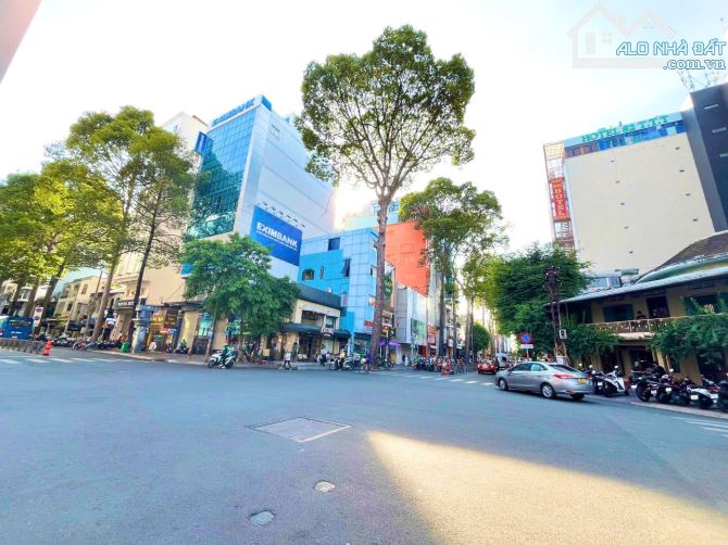 Bán Nhà Góc 2 MT  Võ Thị Sáu Q3, DT 8X20M, HĐ THUÊ 120TR GIÁ 35 TỶ