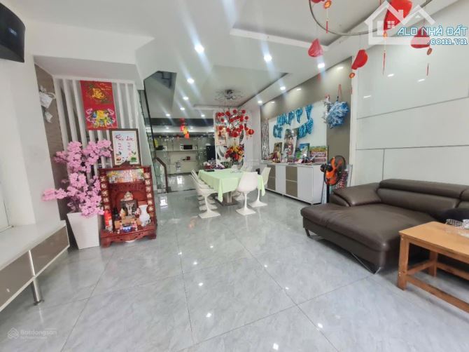 Bán nhà 4 tầng (5*19m)-nhỉnh 10 tỷ, khu dân cư cao cấp X. Bình Hưng, Bình Chánh, cạnh bến