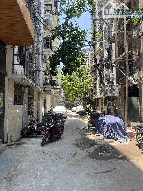 Bán nhà Trung Văn, ô tô đỗ cửa, mặt tiền kinh doanh, gần phố, 38m2, chưa đến 6 tỷ