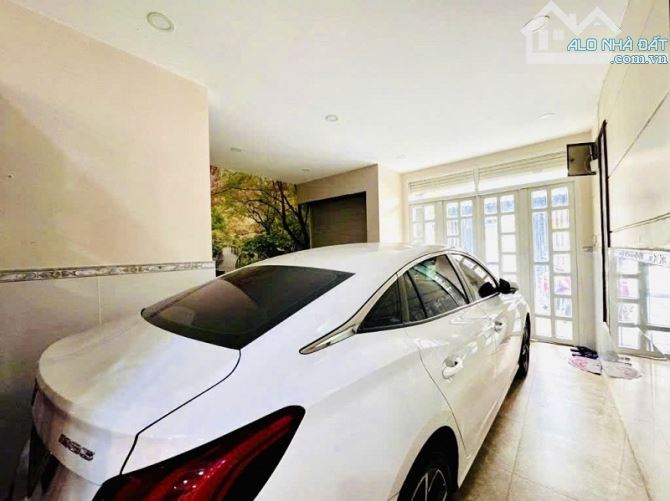 Bán nhà  HXT Lê Đức Thọ, P15, Gò Vấp, 209m2, 2 tầng, ngang 10,2m, tặng hết nội thất xịn,