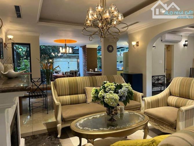 Vtrí Vàng, Biệt Thự Bắc Hà, đường Nguyễn Trãi Mỗ Lao, Lô Góc, Mặt Phố Kinh doanh, 210m2*4T