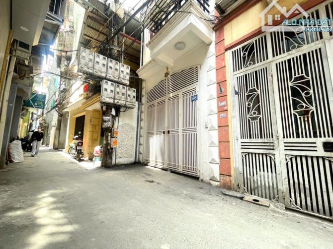 BÁN NHÀ XUÂN THUỶ CẦU GIẤY 33M2 5 TẦNG MẶT TIỀN 4M GIÁ CHỈ 6.5 TỶ