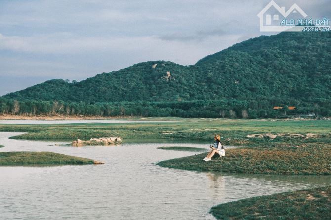 Đất xào view núi Minh Đạm, sát hồ Sở Bông gần cáp treo Minh Đạm, giá chỉ 3,5 Tỷ