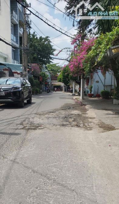 Ngộp quá bán nhanh-Đất tặng nhà Lầu-Trần Lê-Tiến Thành(Đức Long cũ)-DT 190m2