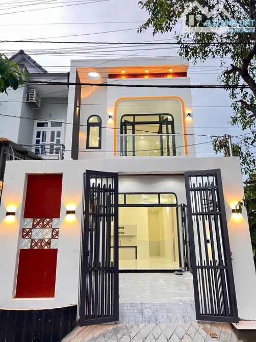 NHÀ LẦU KHU DÂN CƯ MỚI VEN SÔNG ĐỒNG NAI