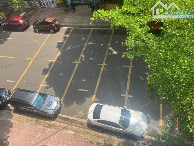 💥💥💥💥 NHÀ CHO THUÊ MT 5 LẦU TRẦN NHẬT DUẬT CÓ THANG MÁY
