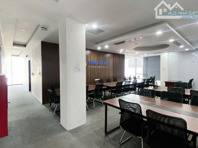 Chủ cần cho thuê sàn mặt phố Dịch Vọng 200m2 giá tốt