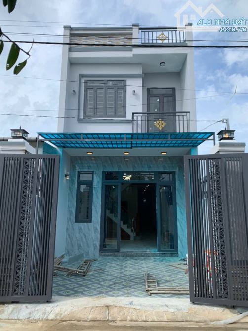 Nhà 1 lầu khu Trần Anh, diện tích 5x20, 3PN 3WC, sổ riêng, giá chỉ 2.7 tỷ