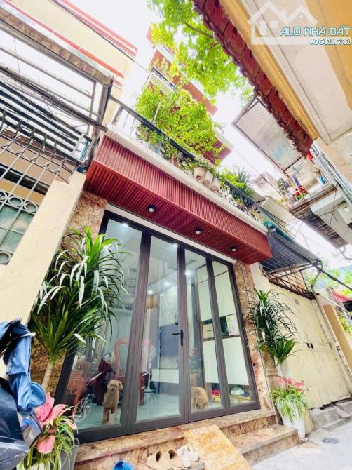 🏡 BÁN NHÀ PHÂN LÔ – Ô TÔ TRÁNH – TRẦN QUỐC HOÀNG, CẦU GIẤY – 45m2 x 5 TẦNG – GIÁ 19.8 TỶ