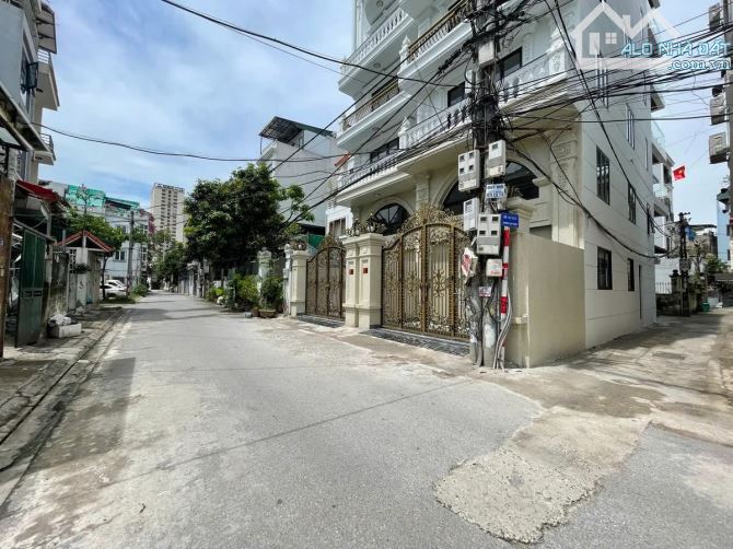 Bán nhà Phố Bát Khối, Long Biên, 45m2, 6T Thang máy, Lô góc- ô tô, Chỉ 10.9 tỷ