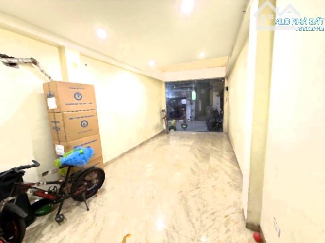 Siêu phẩm mặt phố Văn Quán - Nguyễn Khuyến, kinh doanh đỉnh cao - giá chỉ 11,7 tỷ
