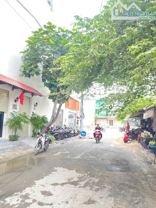 GẦN MẶT TIỀN KINH DƯƠNG VƯƠNG, QUẬN 6 – DT: 5x24 – CHỈ 27.9 TỶ