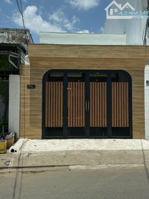 💗Nhà Mặt Tiền Đường THƯƠNG MẠI - 106m2 Nở Hậu Tài Lộc - Đường Nhựa 8M - Hóc Môn - 6T5