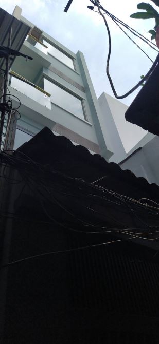 Bán nhà mới khu vip p1 quận 8. 4 tầng 5PN 3WC